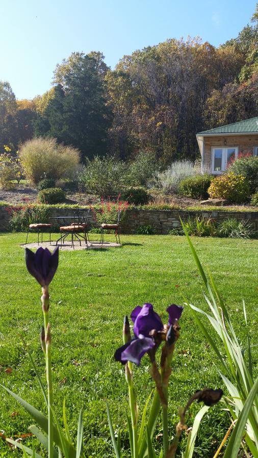 Stone Manor Boutique Inn Britain Exterior foto